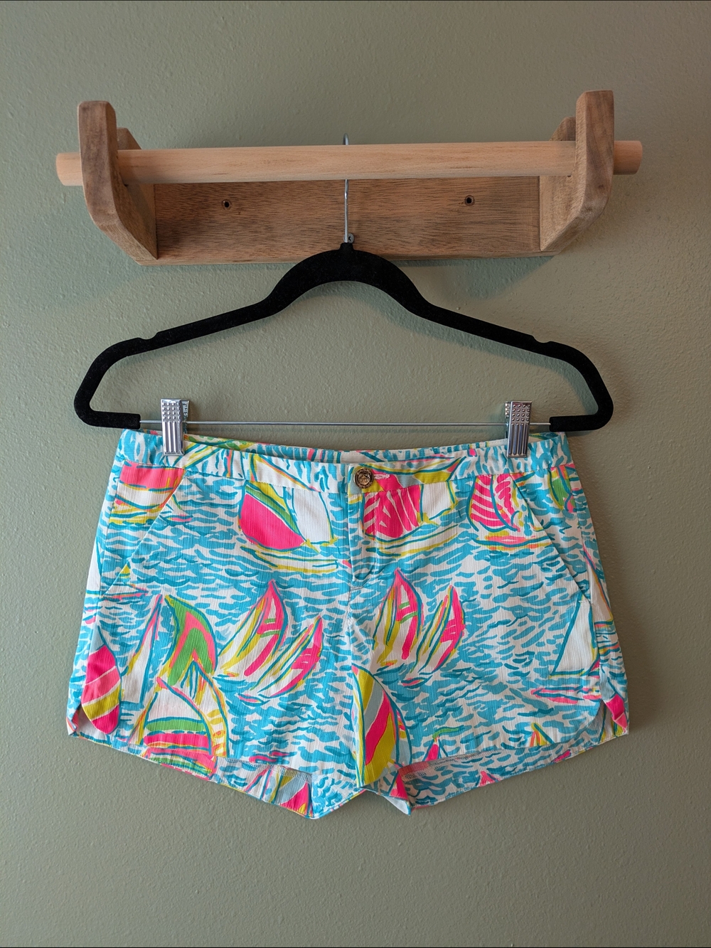 Lilly Pulitzer Sailboat Gold Button Shorts Teal Pink Womens SZ 2